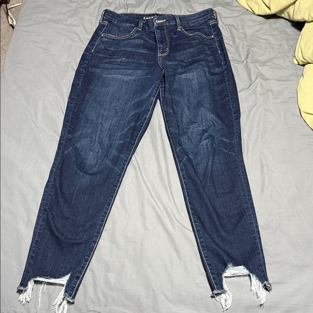 Women's Deep Indigo stretch jeans. Size 12 long. American eagle.